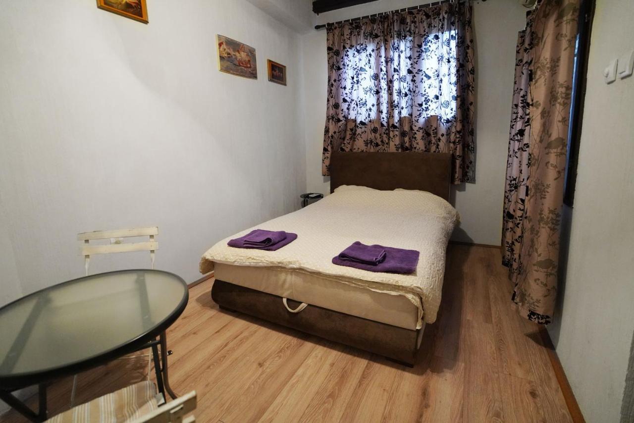 Apartman Rale Belgrado Buitenkant foto